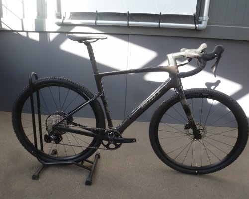 scott addict gravel 40